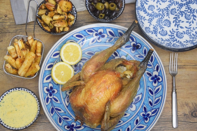 Schwarzfederhuhn mit Maniok Frites (4)