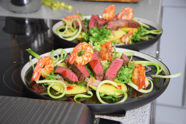 Entrecote, Garnelen und Mango (2)