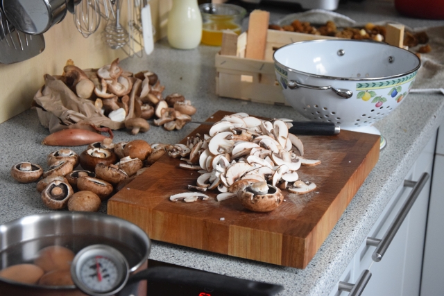 Eier mit Spinat und Pilzen (2)