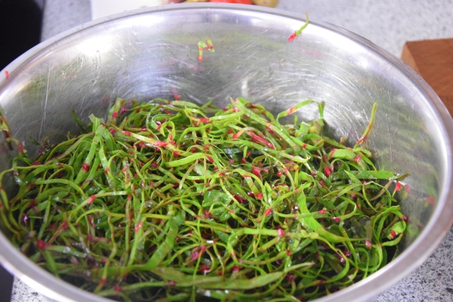 Mangoldsalat mit Ziegencamembert-Ecken (2)