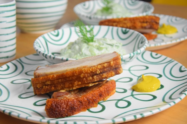 Schweinsbraten mit Selleriepüree Gurkensalat (4)
