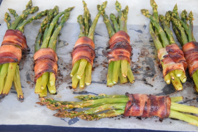 Knusper-Spargel mit Hühnerbrust und Feigenchutney (2)