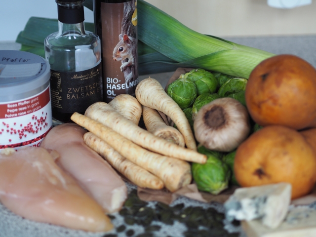 Hühnerbrust mit Lauch und Kohlsprossen-Salat (1).jpg