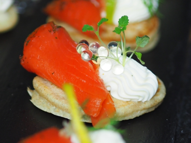 Kaviar und Blinis (6)