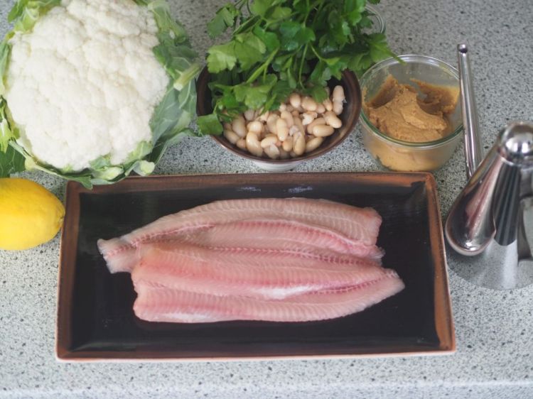 Zutatn zu Welsfilet auf Karfiol-Bohnen-Püree