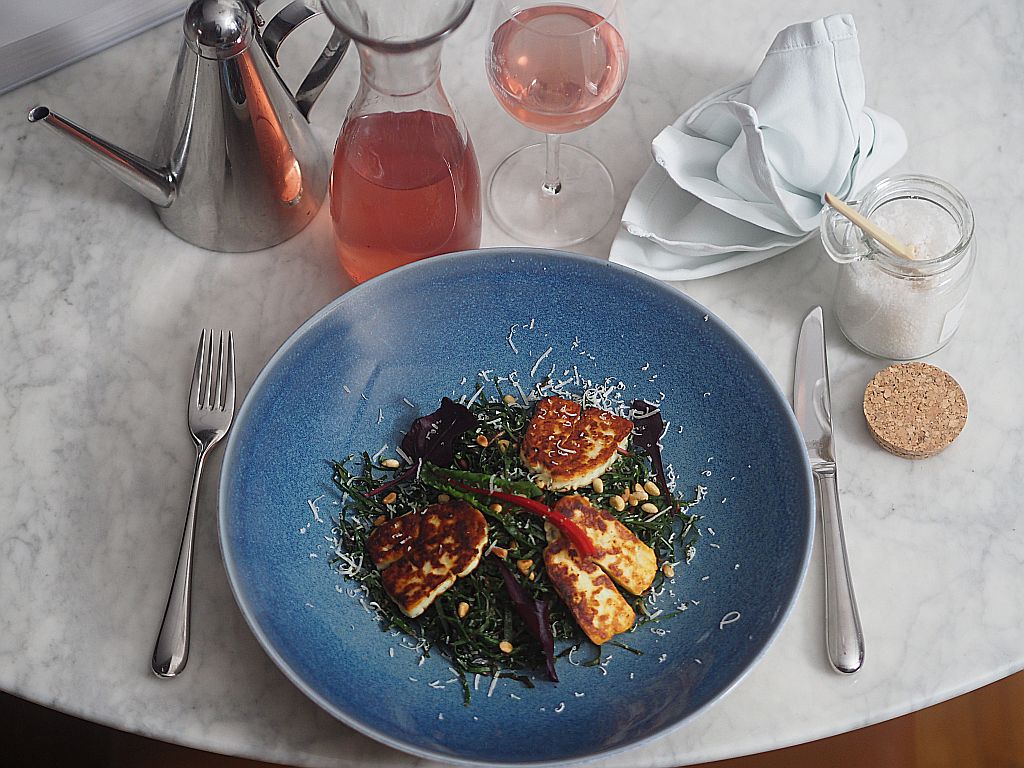 Halloumi mit frischem Mangold