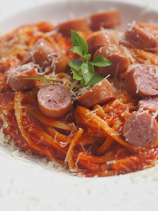 Spaghetti mit Würstchen?