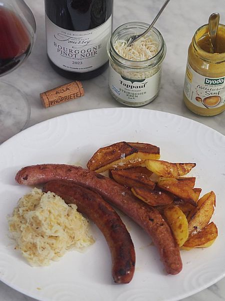Sauerkraut und Wurst mit&nbsp;Burgunderblut